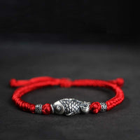 Bracelet en fil tissé Silver Fortune Koi de KarmaRipple