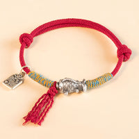 Bracelet de protection en argent sterling 999 avec fil rouge de KarmaRipple, symbole de la chance et de la carpe koï