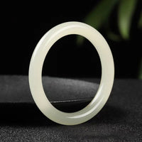 Bracelet jonc de prospérité en jade vert ivoire authentique de KarmaRipple