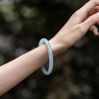 Bracelet jonc authentique en aigue-marine Serenity de KarmaRipple