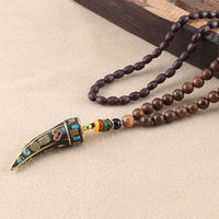 Collier pendentif de protection en bois de wengé tibétain de KarmaRipple Om Mani Padme Hum symbole OM Mantra motif corne