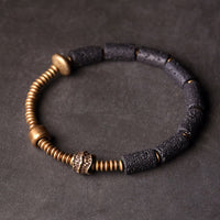 Bracelet en bronze perlé en pierre de lave noire Fortune Wealth de KarmaRipple