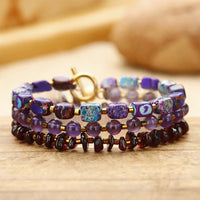Bracelet triple tour de communication en pierre empereur améthyste grenat de KarmaRipple