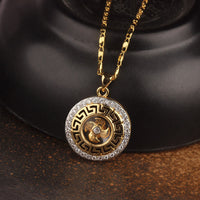 Collier pendentif Feng Sheng Shui Qi Fu Fortune en laiton plaqué or de KarmaRipple
