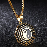 Collier pendentif d'équilibre en acier titane Bagua Yin Yang de KarmaRipple