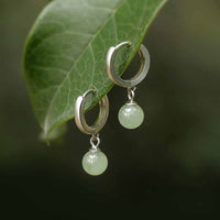 Boucles d'oreilles de prospérité en perles de jade rondes de KarmaRipple