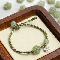 Bracelet tissé en jade de fleur de prunier fait main de KarmaRipple