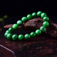 Bracelet Calm Balance en perles de jade cyan de KarmaRipple 