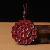 Collier pendentif en corde avec pendentif en forme de lotus cinabre authentique de KarmaRipple, Om Mani Padme Hum, bénédiction