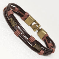 Bracelet jonc en cuir vintage KarmaRipple avec corde marron superposée