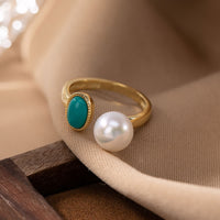 Collier et boucles d'oreilles en argent sterling 925 avec pendentif en forme de bague et perle turquoise de KarmaRipple