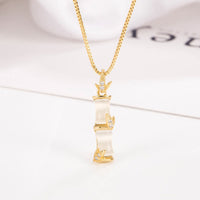 Collier pendentif équilibre en calcédoine et bambou de KarmaRipple