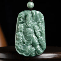 Collier pendentif amulette Guan Gong en jade authentique de KarmaRipple