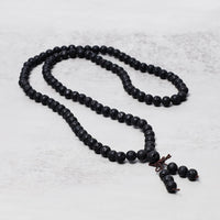 Bracelet pendentif Mala de prière en perles de lave authentiques de 108 pièces de KarmaRipple 
