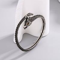 Bracelet de protection de la fortune à motif d'écailles de dragon de KarmaRipple