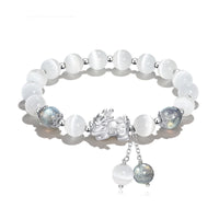 Bracelet de soutien PiXiu en pierre de lune œil de chat et quartz fraise authentique de KarmaRipple