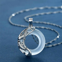 Pendentif porte-bonheur Koi en jade ivoire authentique de KarmaRipple