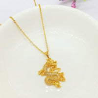 Collier pendentif de protection dragon en or de KarmaRipple