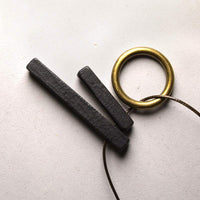 Collier pendentif d'illumination en bois d'ébène Zen Circle de KarmaRipple