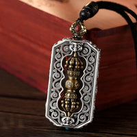 Collier pendentif en corde de pureté tibétain sculpté Om Mani Padme Hum Dorje Vajra rotatif à motif de lotus de KarmaRipple