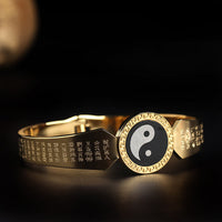 Bracelet d'équilibre en acier titane avec mantra Yin Yang Lotus Om Mani Padme Hum de KarmaRipple