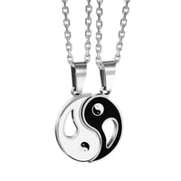 Paire de colliers et pendentifs Yin Yang de KarmaRipple (2 pièces)
