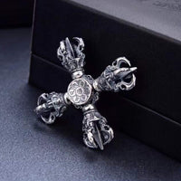 Collier tibétain en argent sterling 925 gravé Double Dorje Vajra de KarmaRipple