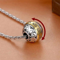 Collier rotatif avec pendentif d'équilibre en amulette gravée de mantra taoïste à neuf caractères de KarmaRipple