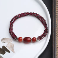 Bracelet de protection triple couche en agate rouge grenat authentique de KarmaRipple