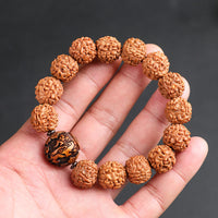 Bracelet de fortune en bronze avec graines de Bodhi Rudraksha du Tibet de KarmaRipple