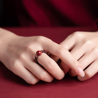 Bague de protection en grenat et cinabre de KarmaRipple, perle porte-bonheur PiXiu Om Mani Padme Hum Rose