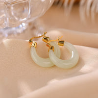Boucles d'oreilles pendantes rondes en jade cyan de KarmaRipple pour la prospérité et la fortune