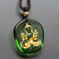 Collier avec pendentif de protection en pierre précieuse Liuli plaqué or tibétain Tara verte de KarmaRipple