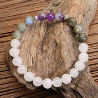 Bracelet de protection en perles d'agate ivoire et d'améthyste noire pailletée de 108 Mala de KarmaRipple