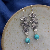 Boucles d'oreilles pendantes en argent sterling 925 avec turquoise, lazurite, fleur et feuille, protection sérénité, crochet de KarmaRipple