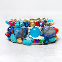 Bracelet de bénédiction multicouches en perles d'agate turquoise irrégulières de KarmaRipple