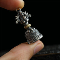 Collier d'illumination gravé en argent sterling 925 tibétain de KarmaRipple Om Mani Padme Hum Dorje Bell Vajra, décoration suspendue